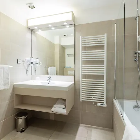 De La Rotonde Aix En Provence Отель 4*