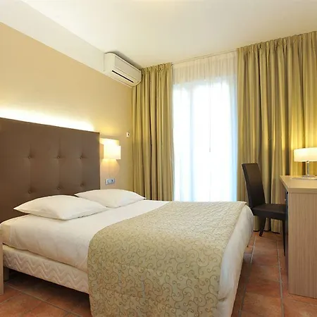 De La Rotonde Aix En Provence 4*