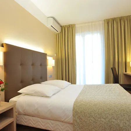 De La Rotonde Aix En Provence Экс-ан-Прованс