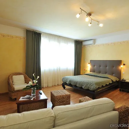 Hotel De La Rotonde Aix En Provence 4*